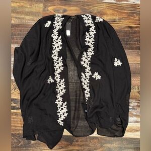 Tunic with floral embroidery detailing